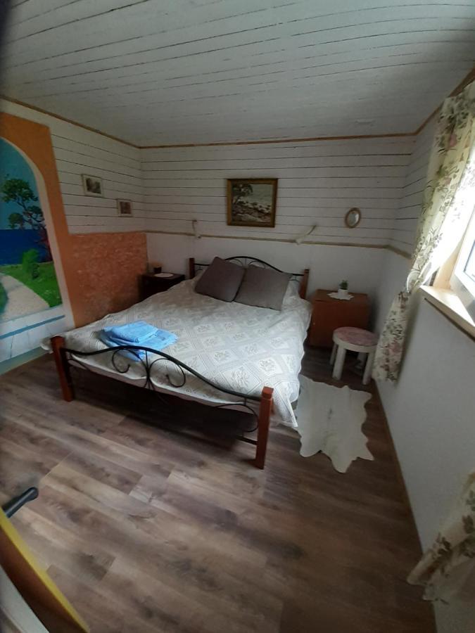 Kapteni Suvekodu Laulasmaa Esterno foto
