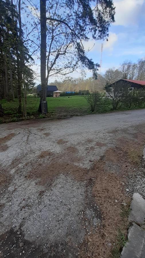 Kapteni Suvekodu Laulasmaa Esterno foto