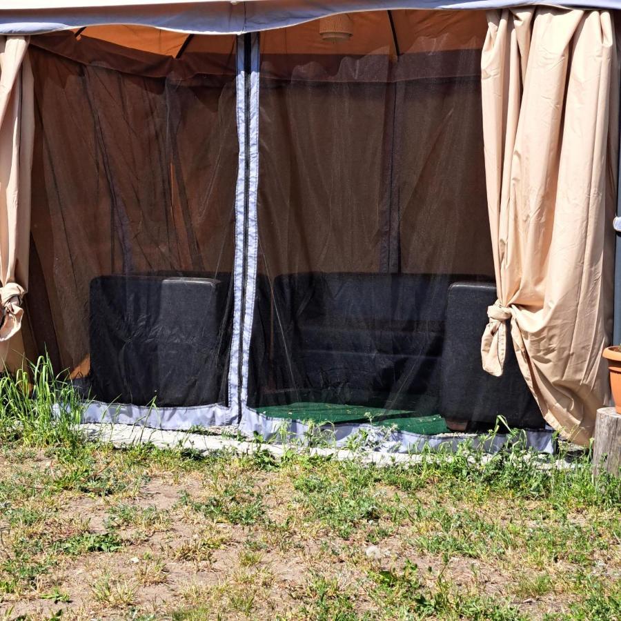 Kapteni Suvekodu Laulasmaa Esterno foto