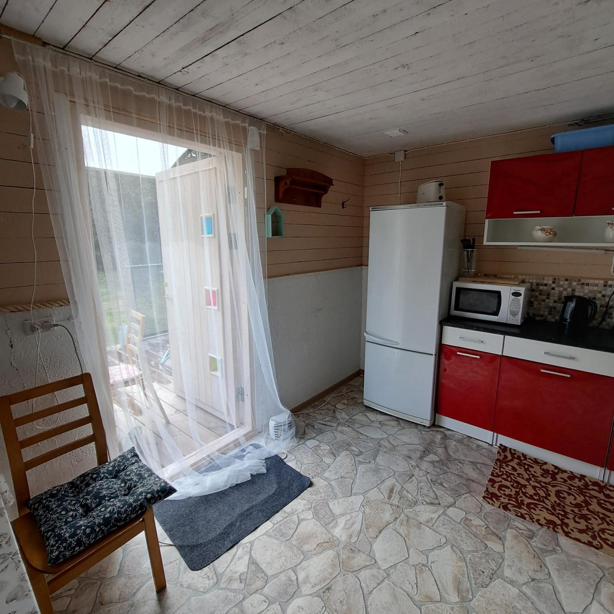 Kapteni Suvekodu Laulasmaa Esterno foto